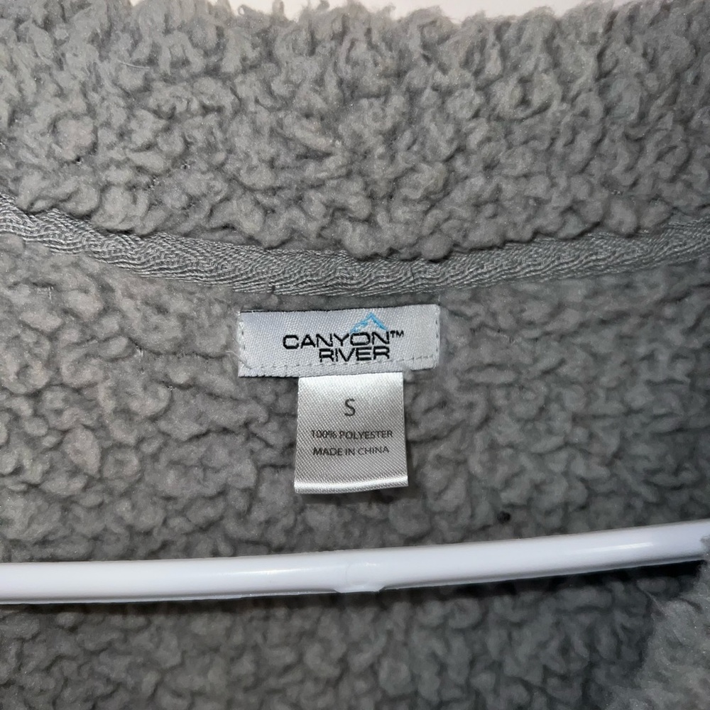 Grey Sweater - Picture 3 of 3
